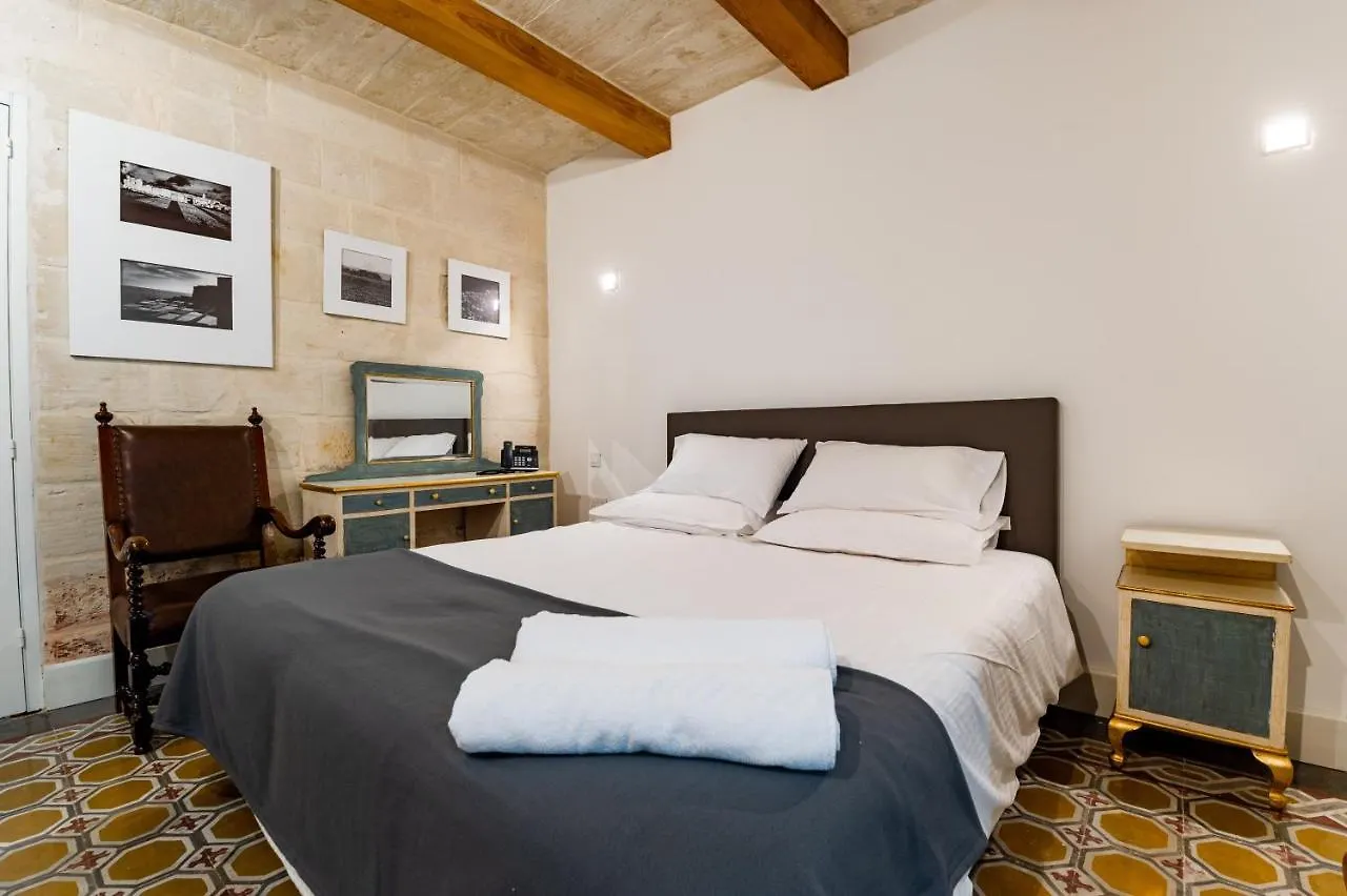 Gasthof Hotel Monreal Boutique Townhouse - R024Rm1 Paola