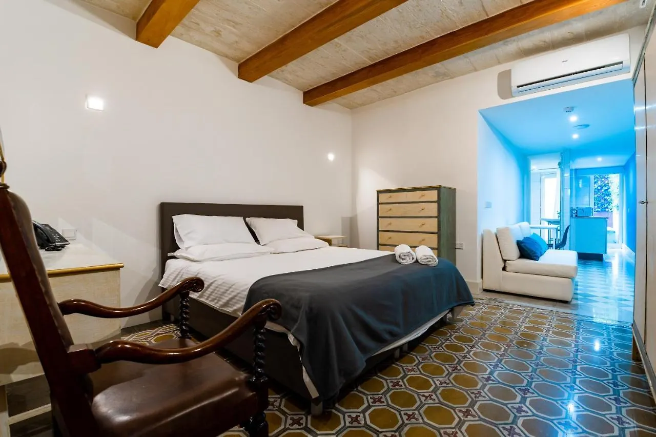 Monreal Boutique Townhouse - R024Rm1 Hotel Paola 0*,  Malta